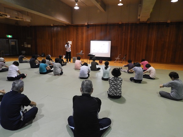 10/10　健康パワーアップ講座「首・肩・腰・ひざ痛対策　基礎知識と実践」