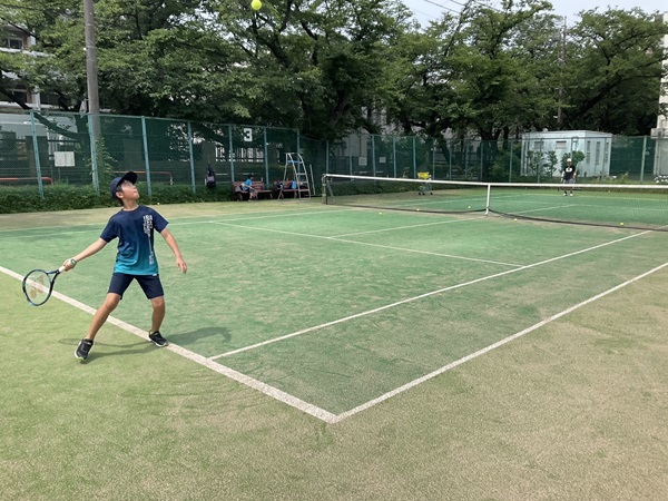 はじめてテニス（小４～大人）